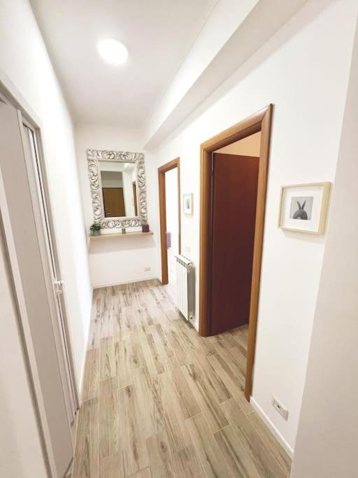 Delizioso A 5 Minuti Dalla Metro A Apartamento *