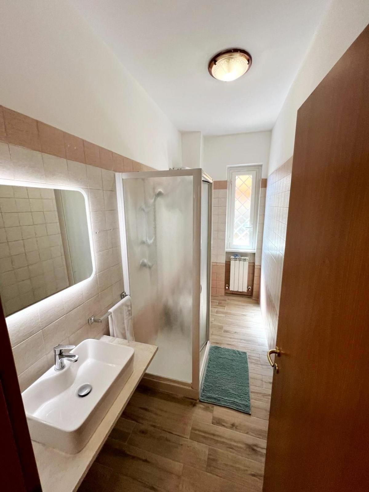 Delizioso A 5 Minuti Dalla Metro A Apartamento Roma
