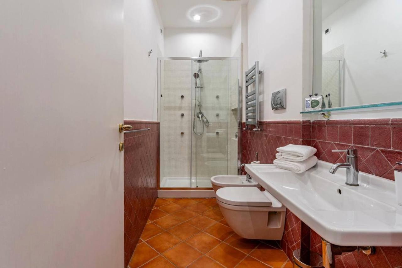 Fori Imperiali Luxe Mansion Gjestgiverier Roma