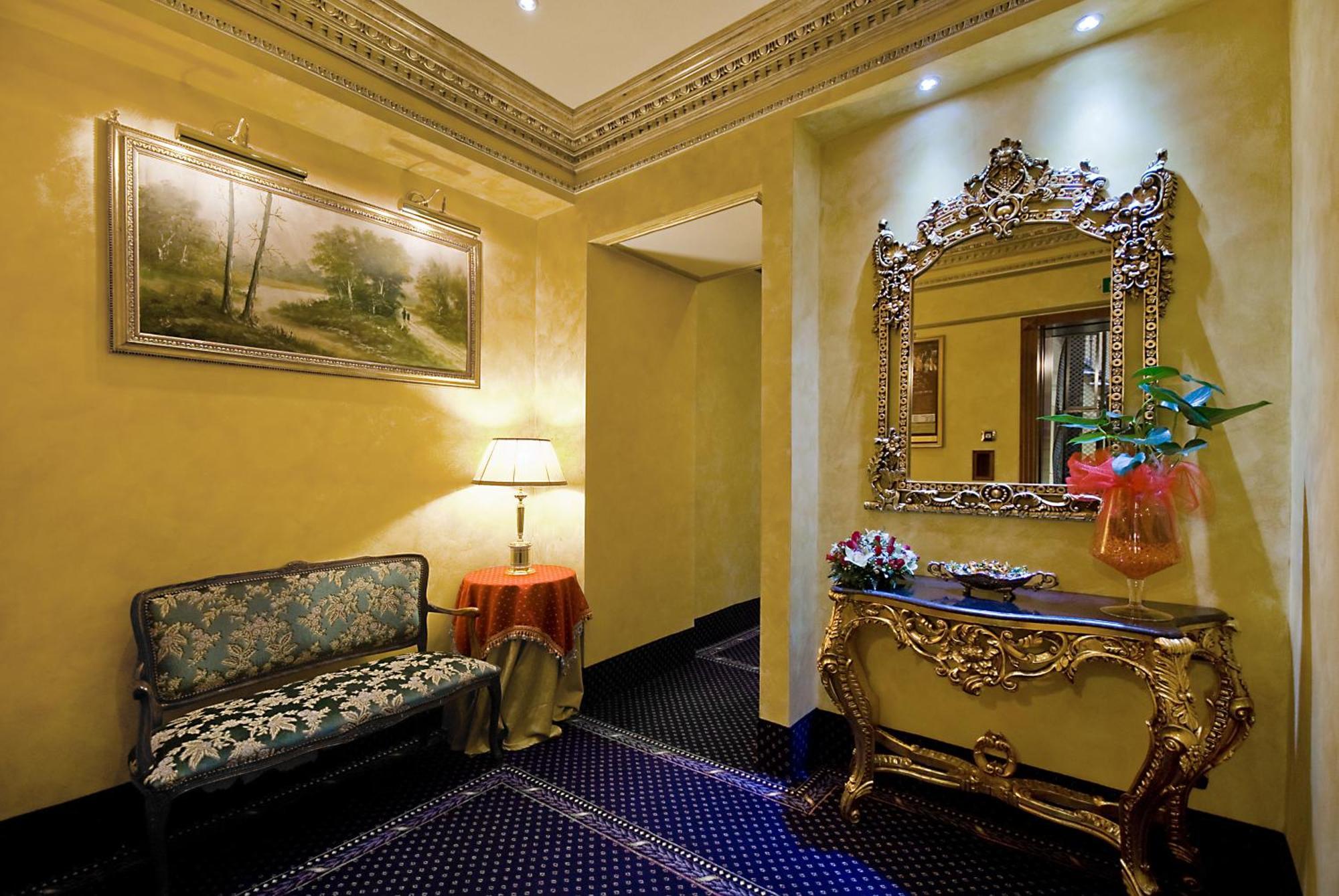 Hotel Manfredi In 3*