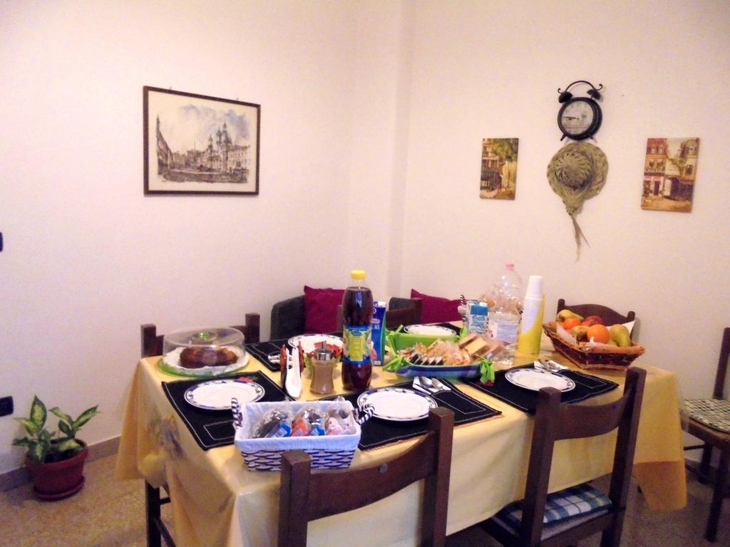 Divina Acomodação com café da manhã  Roma