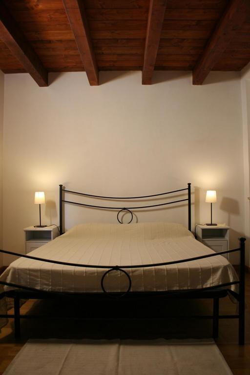 La Casa Di Olimpia - Rent A House