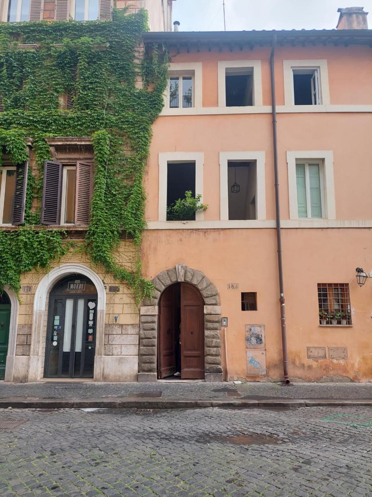 Apartment Borgo Pio 182 Vatican Rom