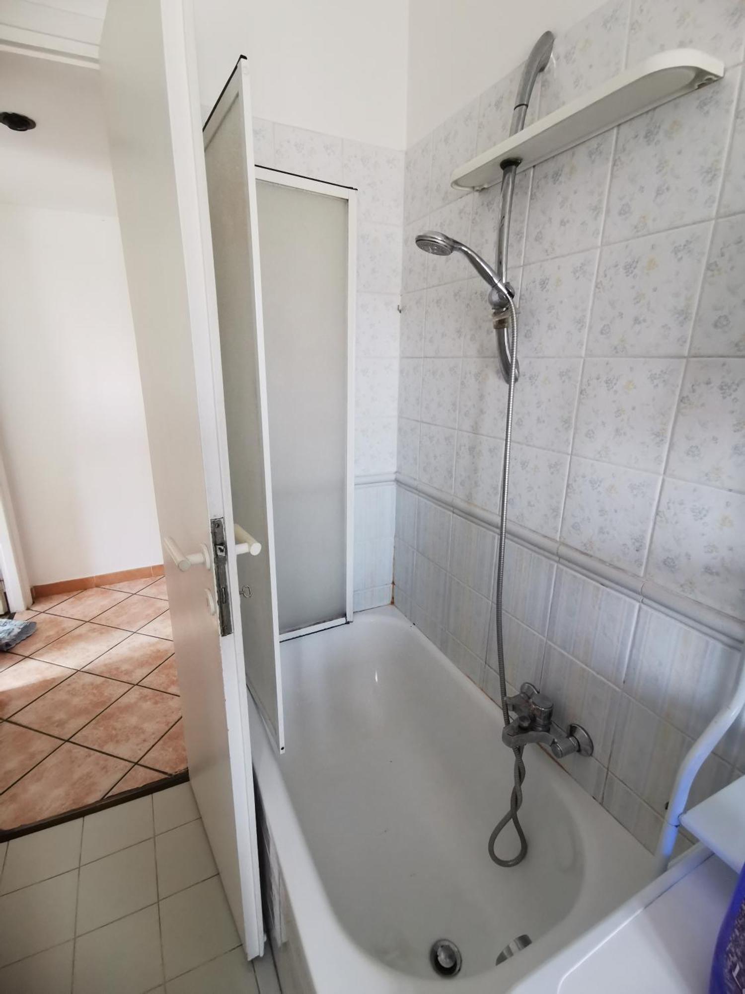 Apartment Don Bosco Near Metro A Rom