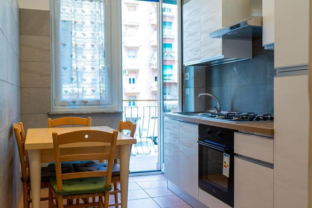 Apartment 1min From Metro Large And Quiet