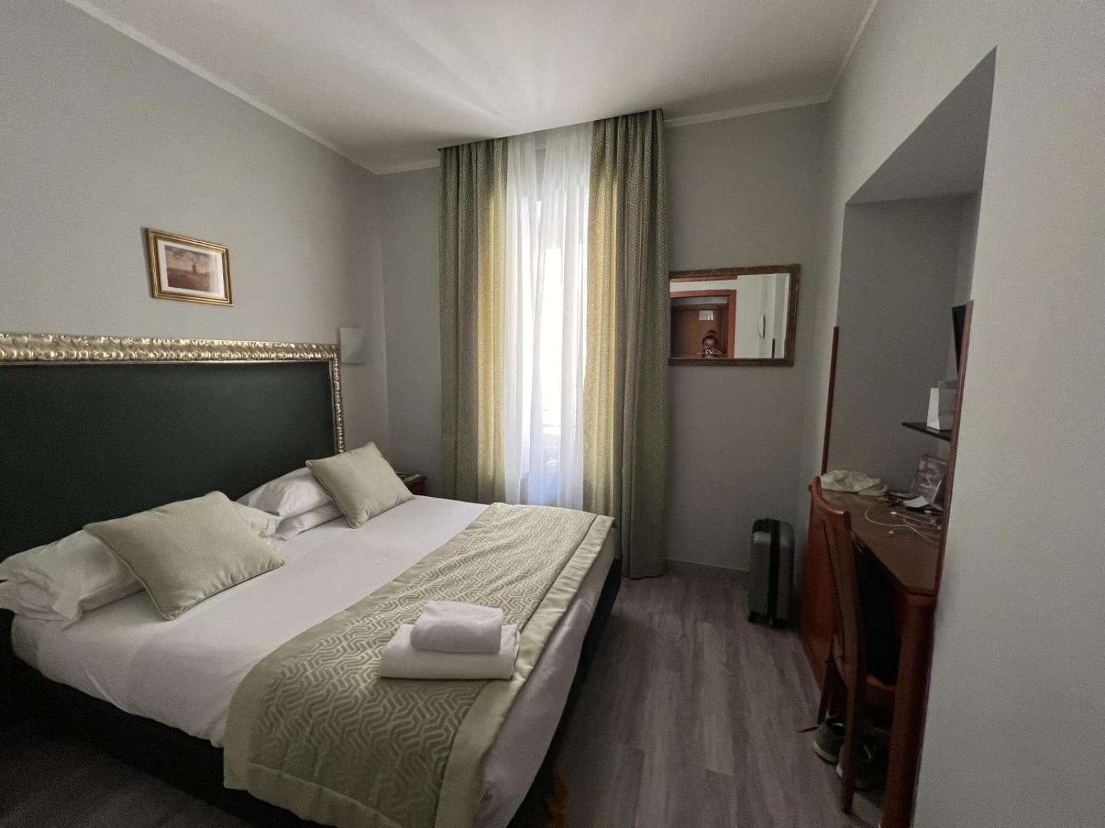 Ercoli House 2*