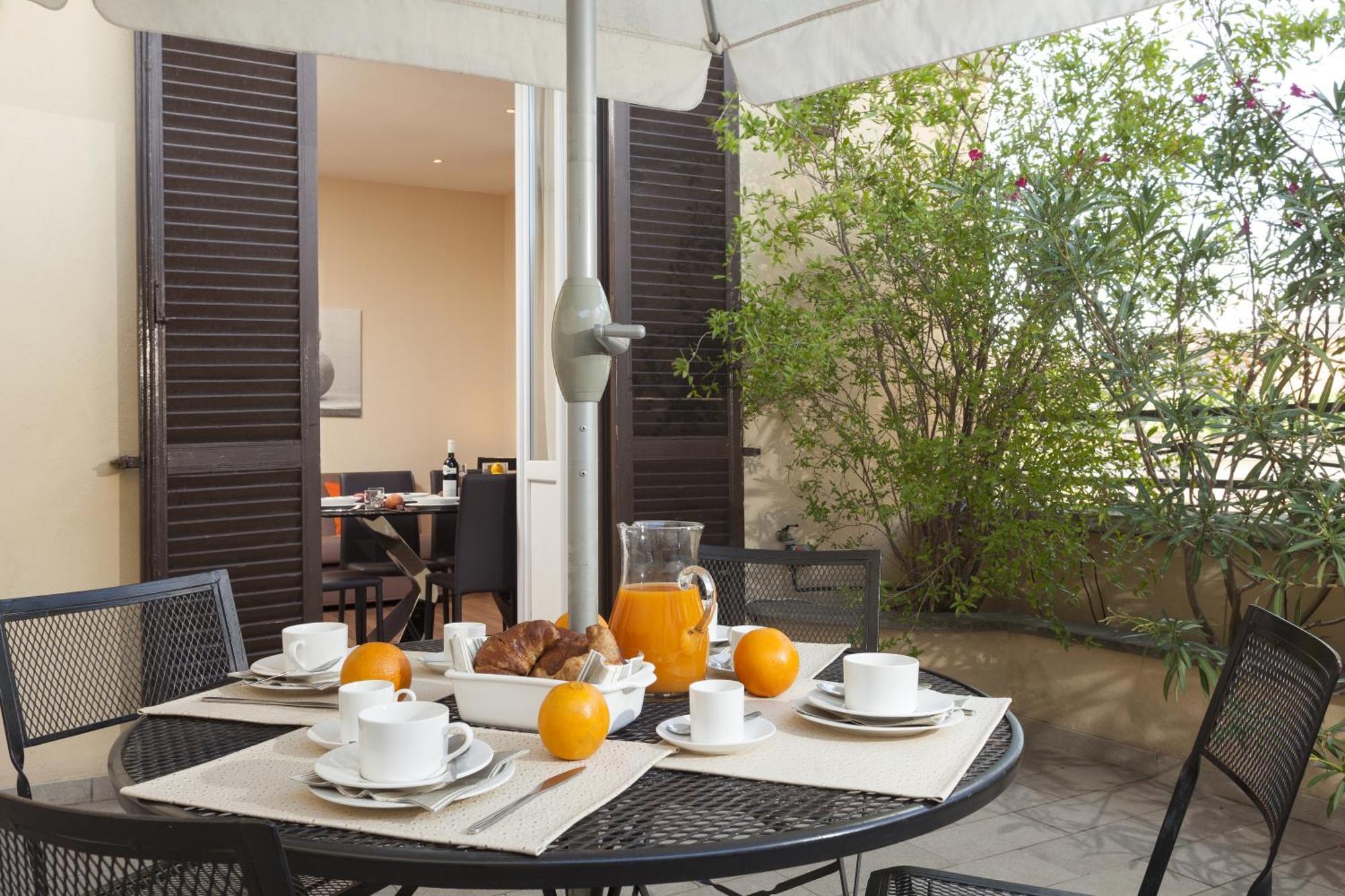 Trianon Borgo Pio 4* Roma