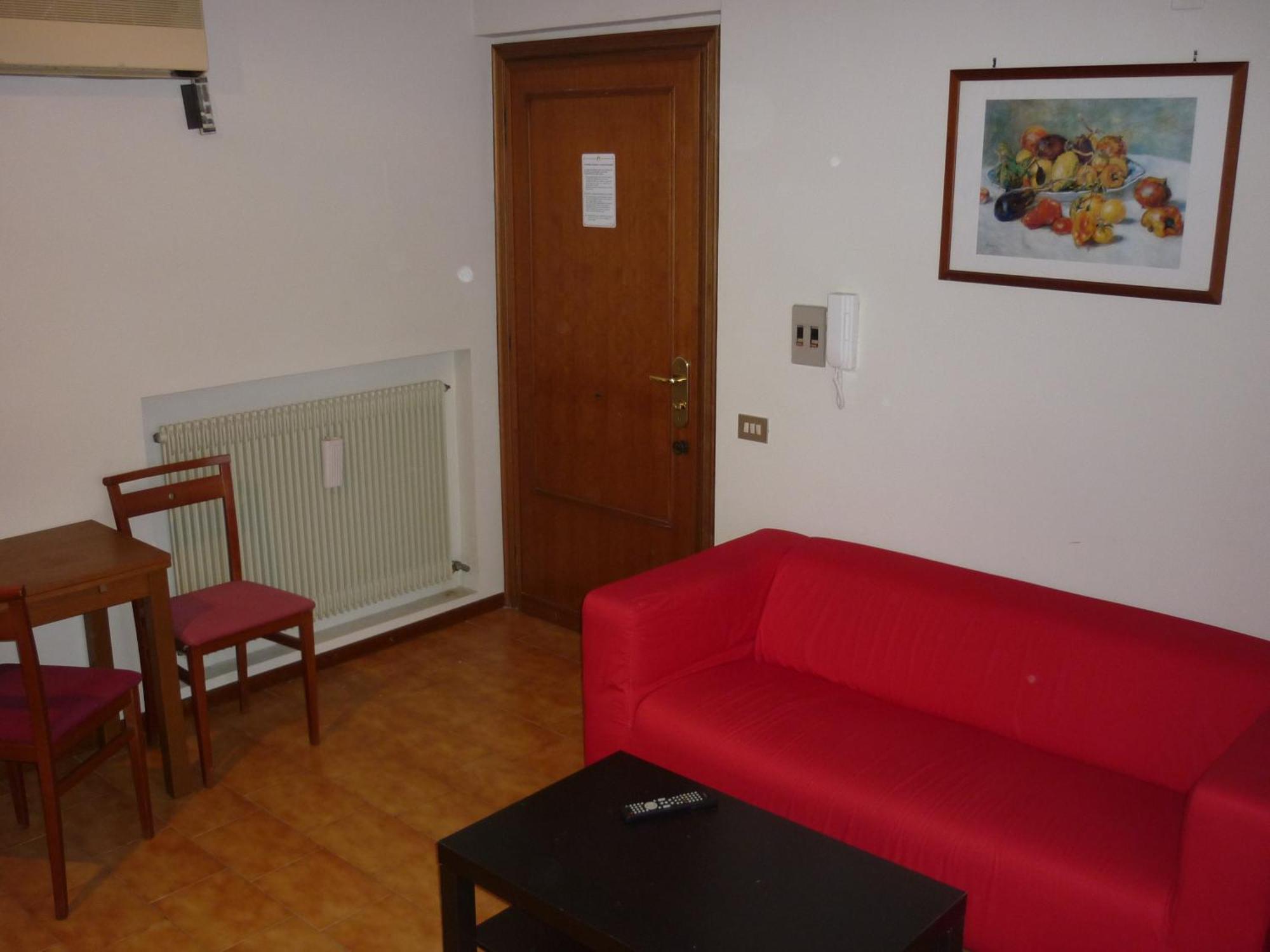 Eur Nir Apartahotel