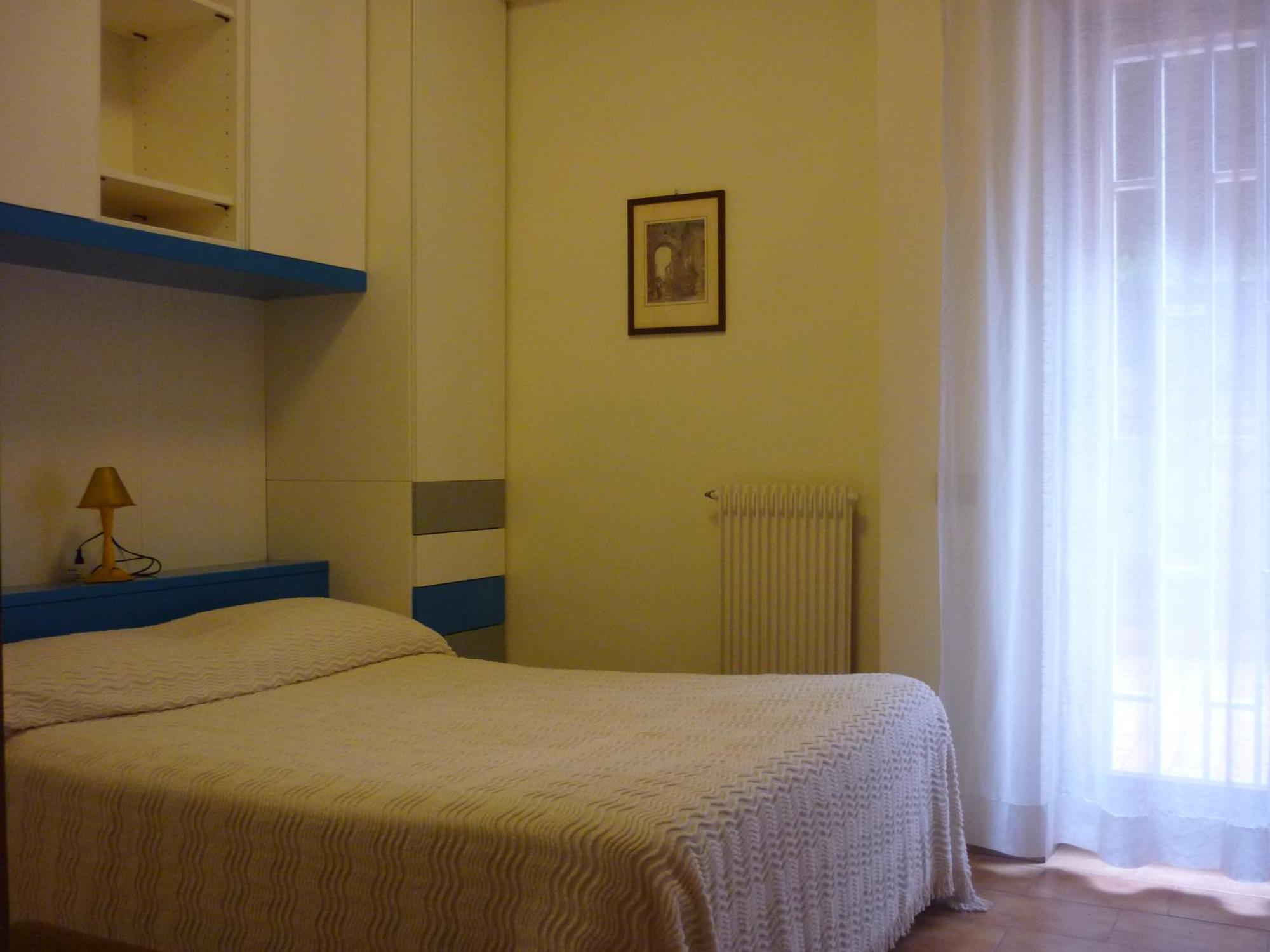 Apartahotel Eur Nir 3*
