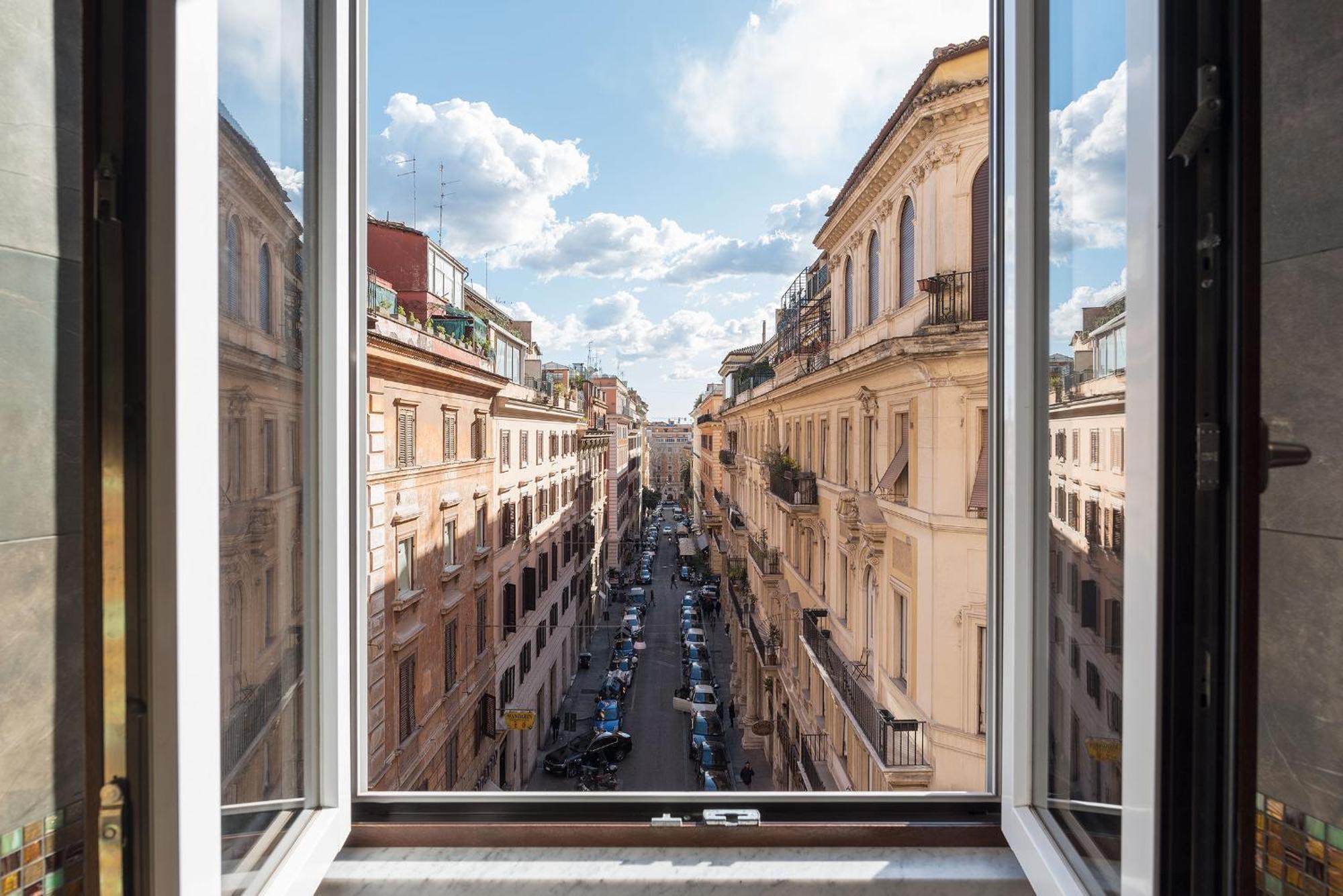 900 * Roma