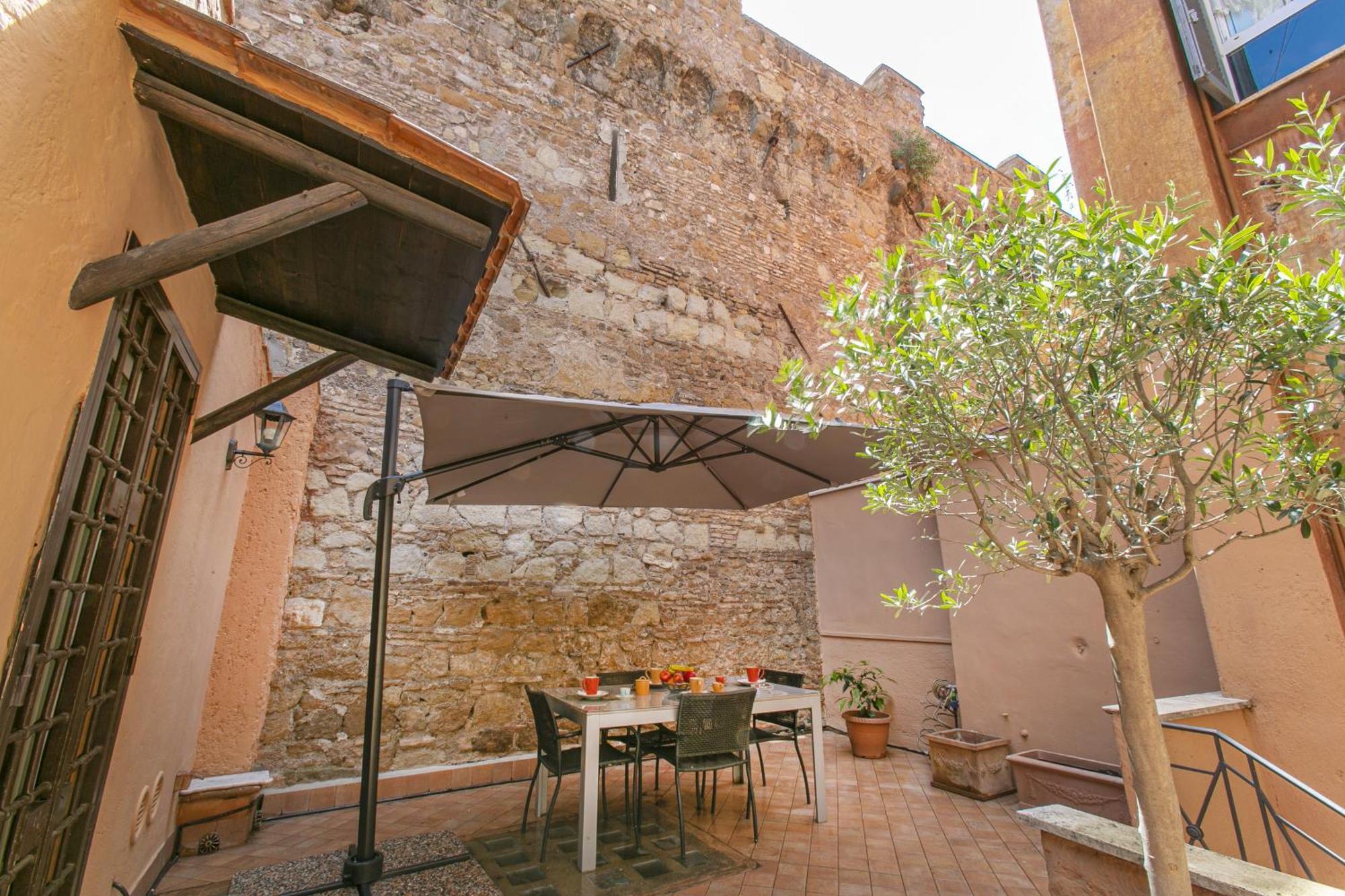 Appartamento Terrazza A San Pietro *