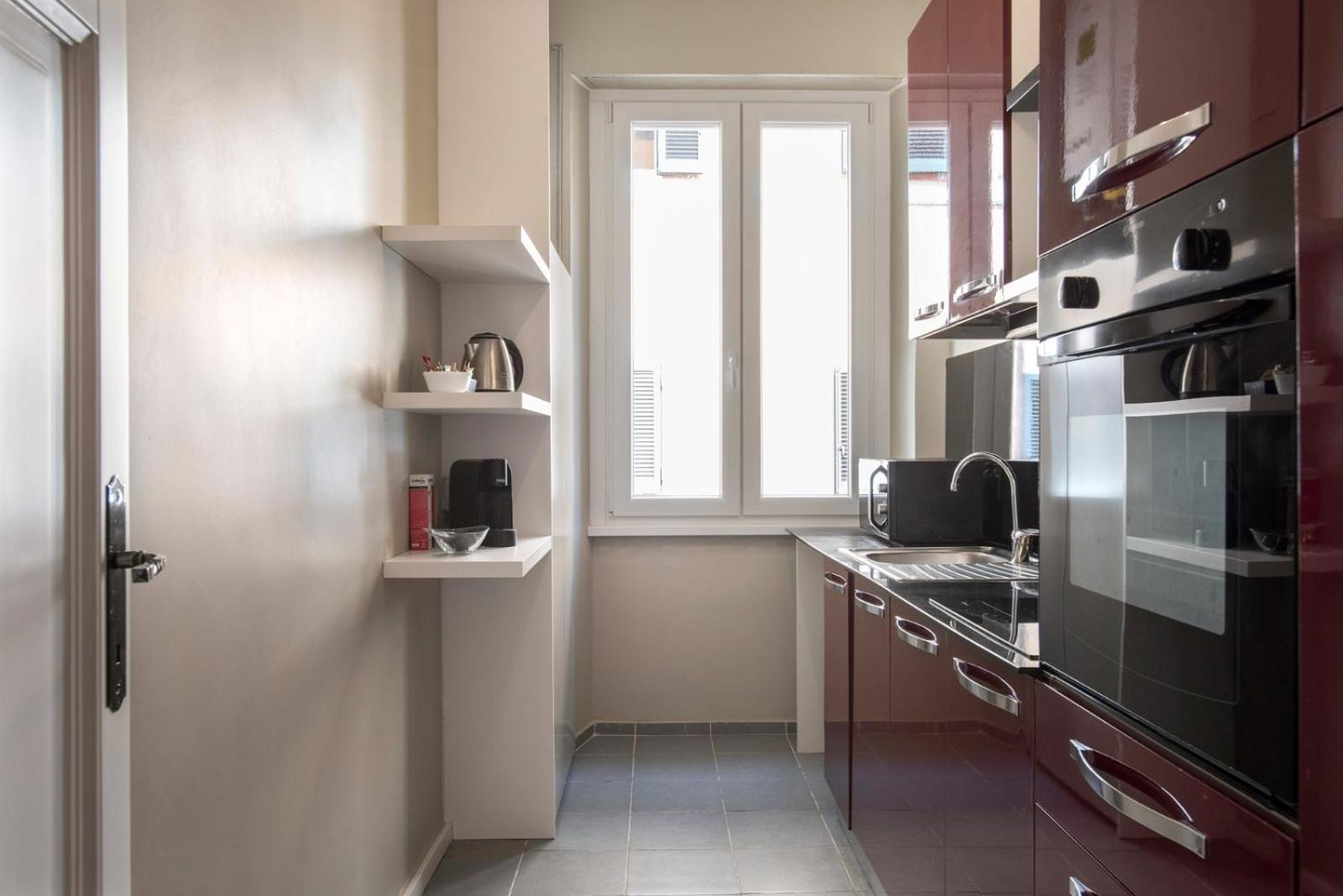 Gonfalone 6 Bed & Breakfast 5*