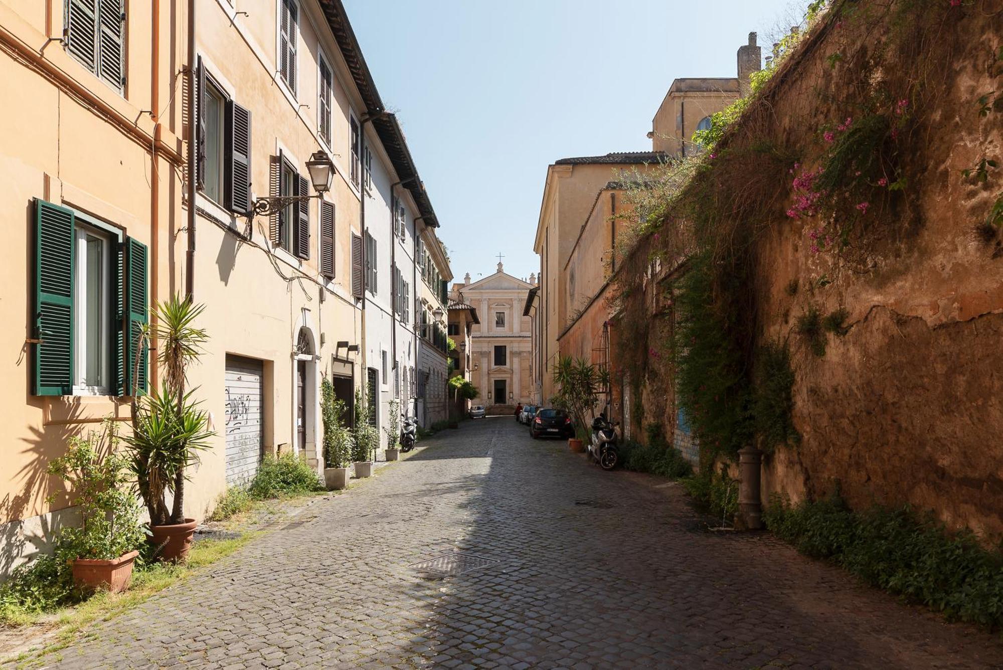 Sales - Fromhometorome * Roma