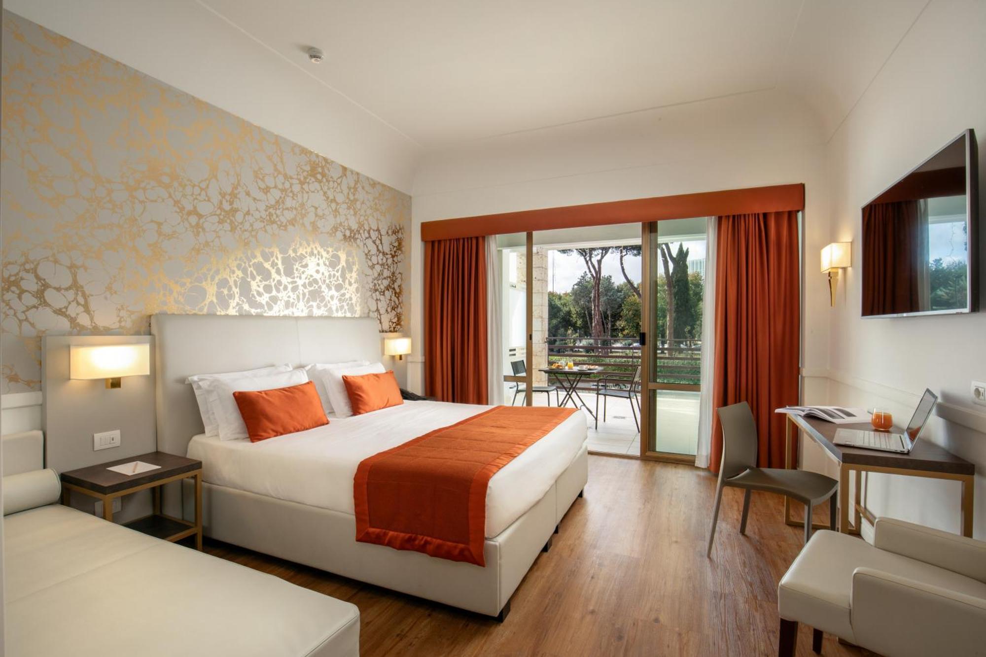 Shangri-la By Omnia 4*