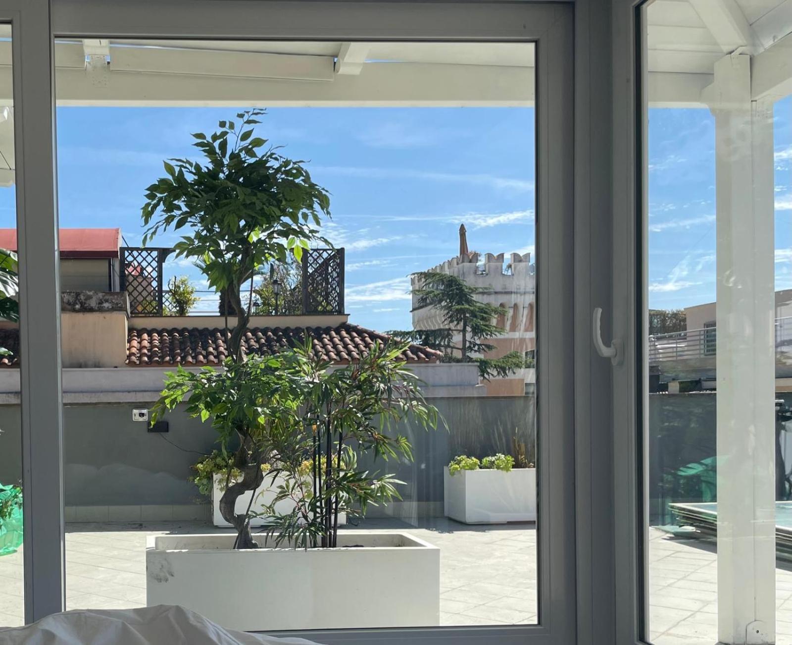 Caesars Penthouse Rome