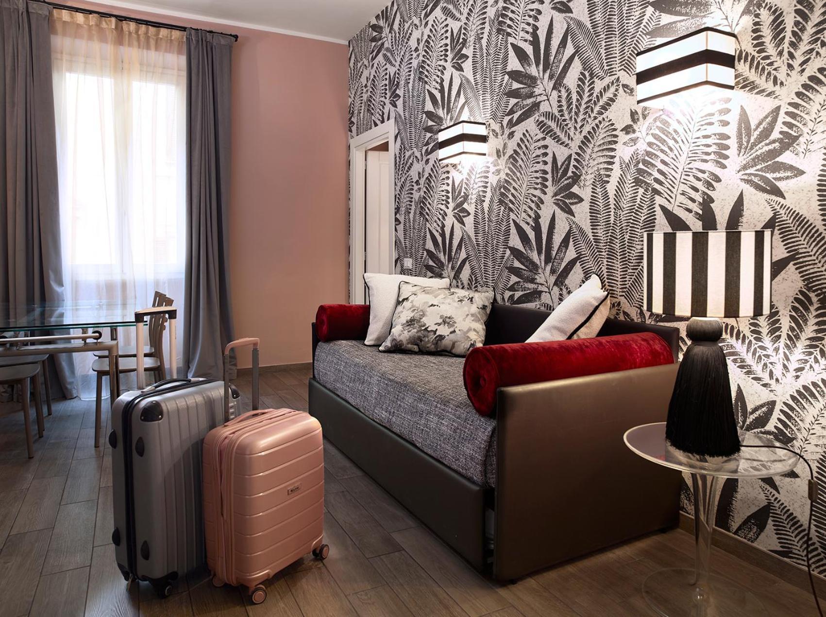 Hotel Trianon Borgo Pio 4*