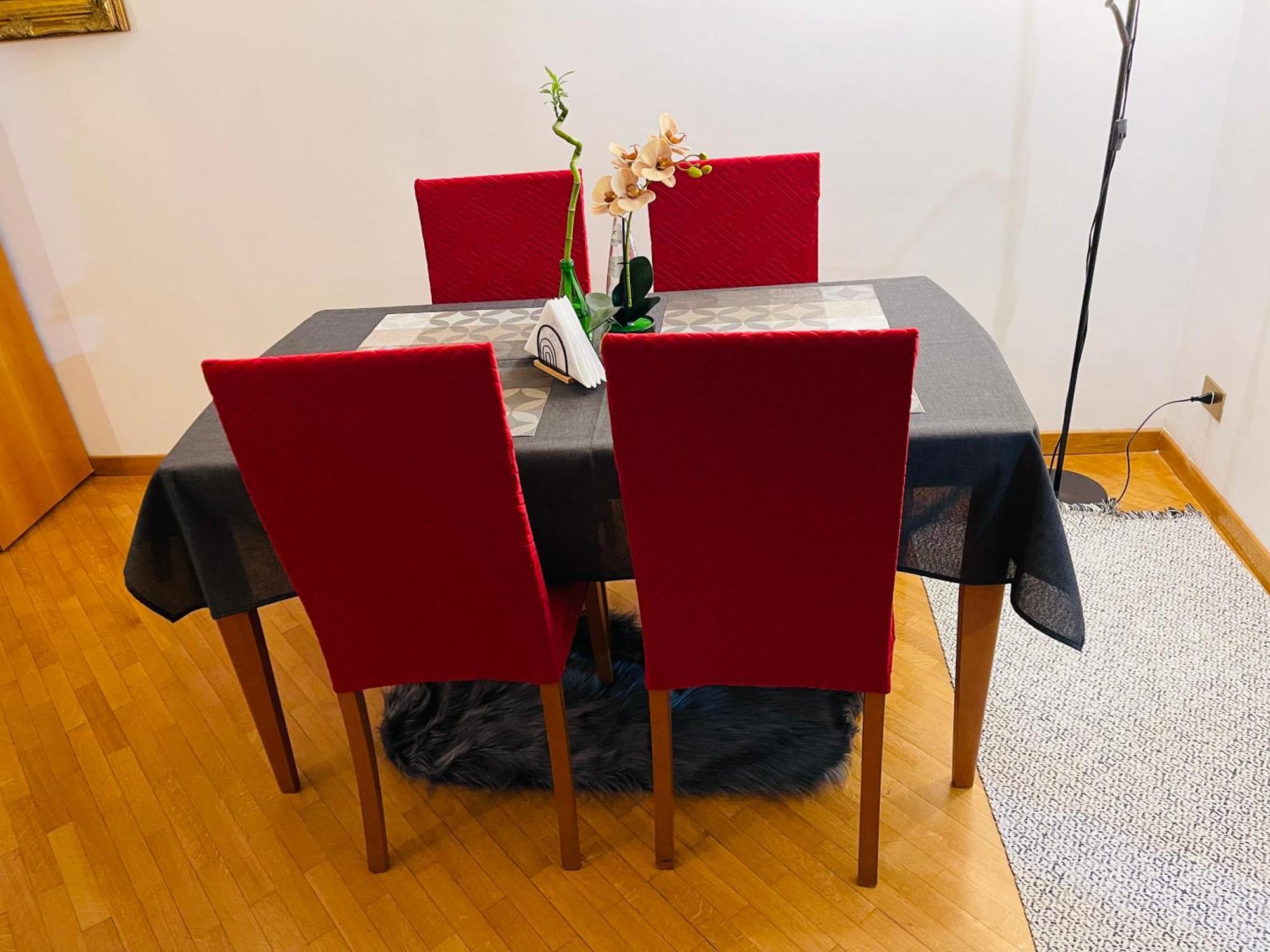 Holiday Colosseum Apartment