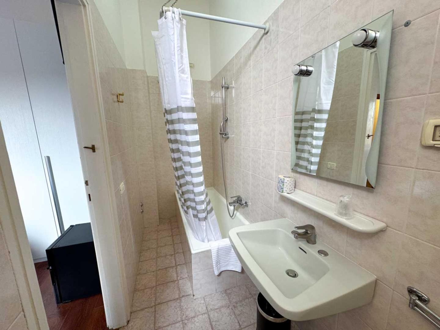 Hotell Oasi San Francesco *