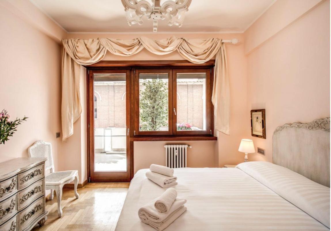 La Dolce Of Via Veneto - Prestigious With Wonderful Terrace In The Historic Center Rom