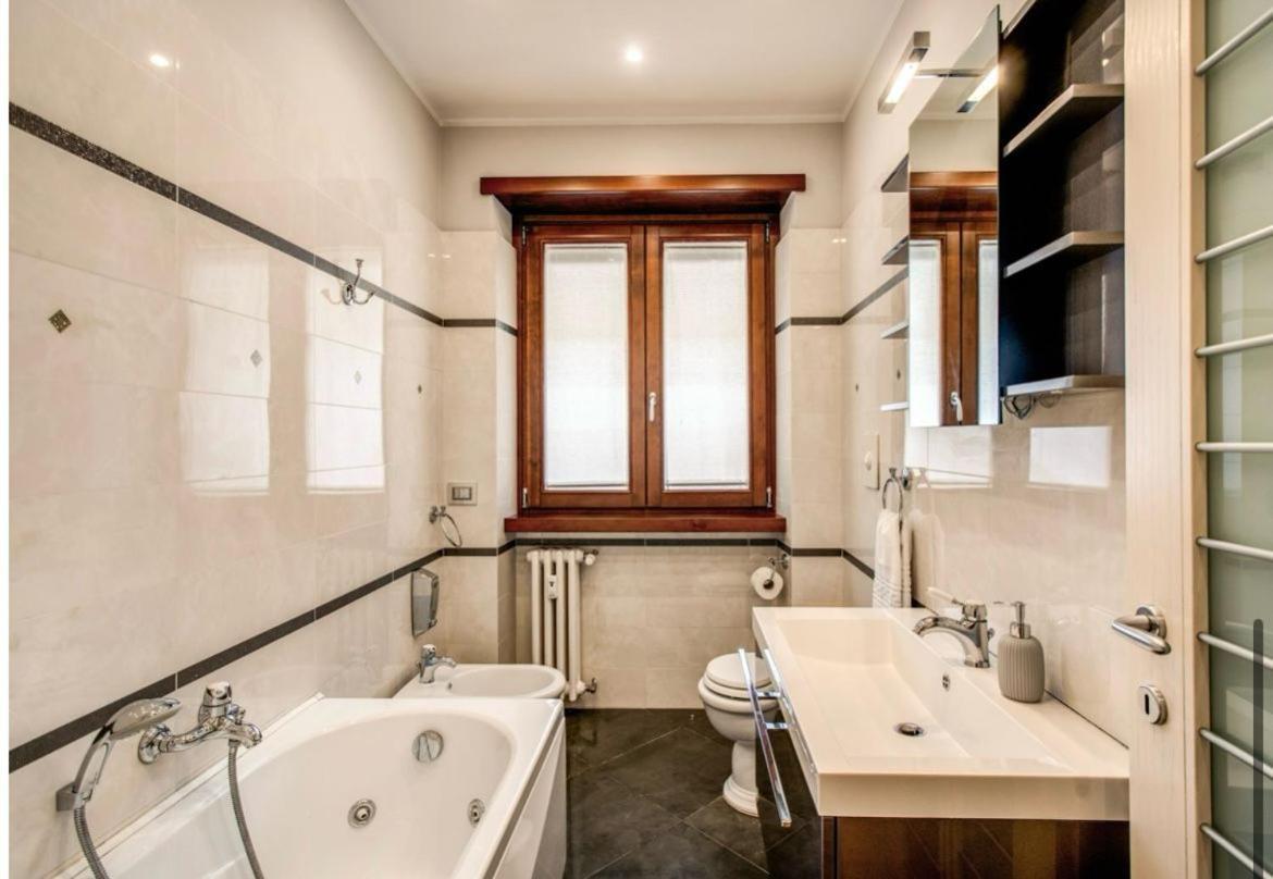 La Dolce Of Via Veneto - Prestigious With Wonderful Terrace In The Historic Center *