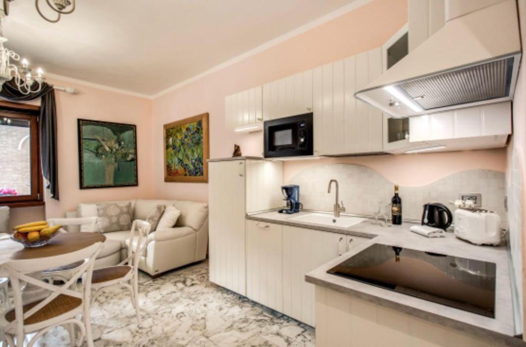 La Dolce Of Via Veneto - Prestigious With Wonderful Terrace In The Historic Center Apartment Rom