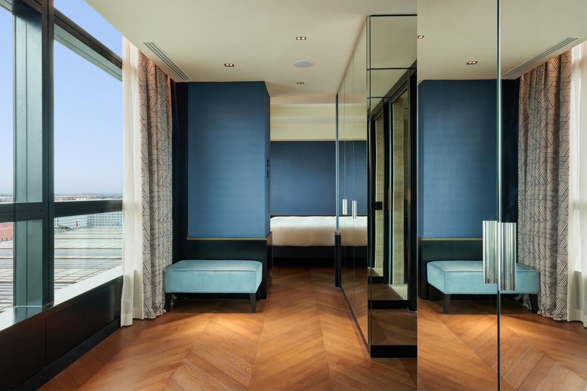 Hilton Eur La 4*