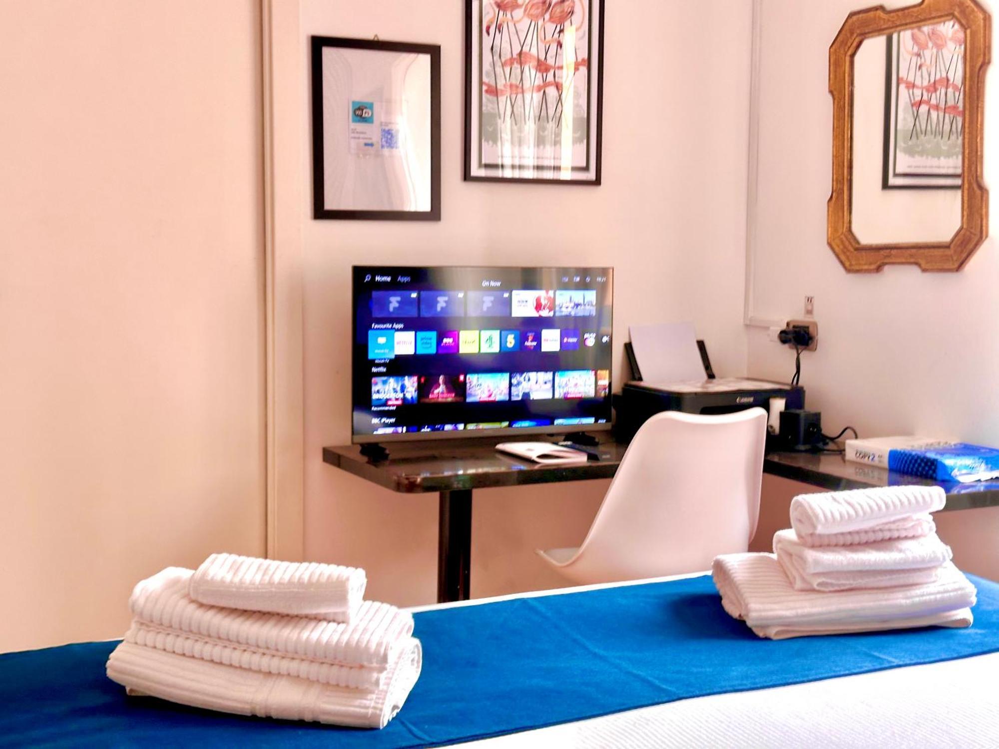 Vatican Glamorous At Passeggiata Del Gelsomino - Free Parking, 4 Guests, - Jubilee Ideal Roma
