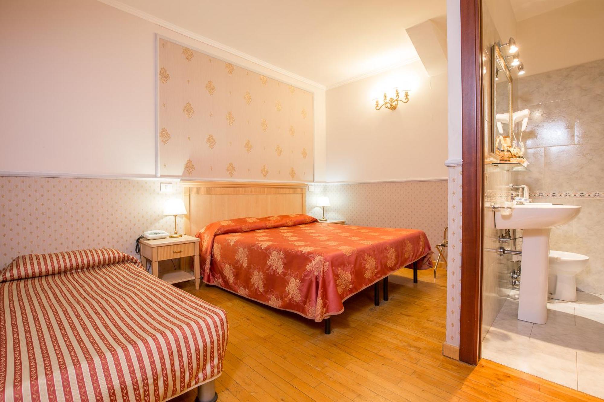 Hotel Arco Di Travertino Roma
