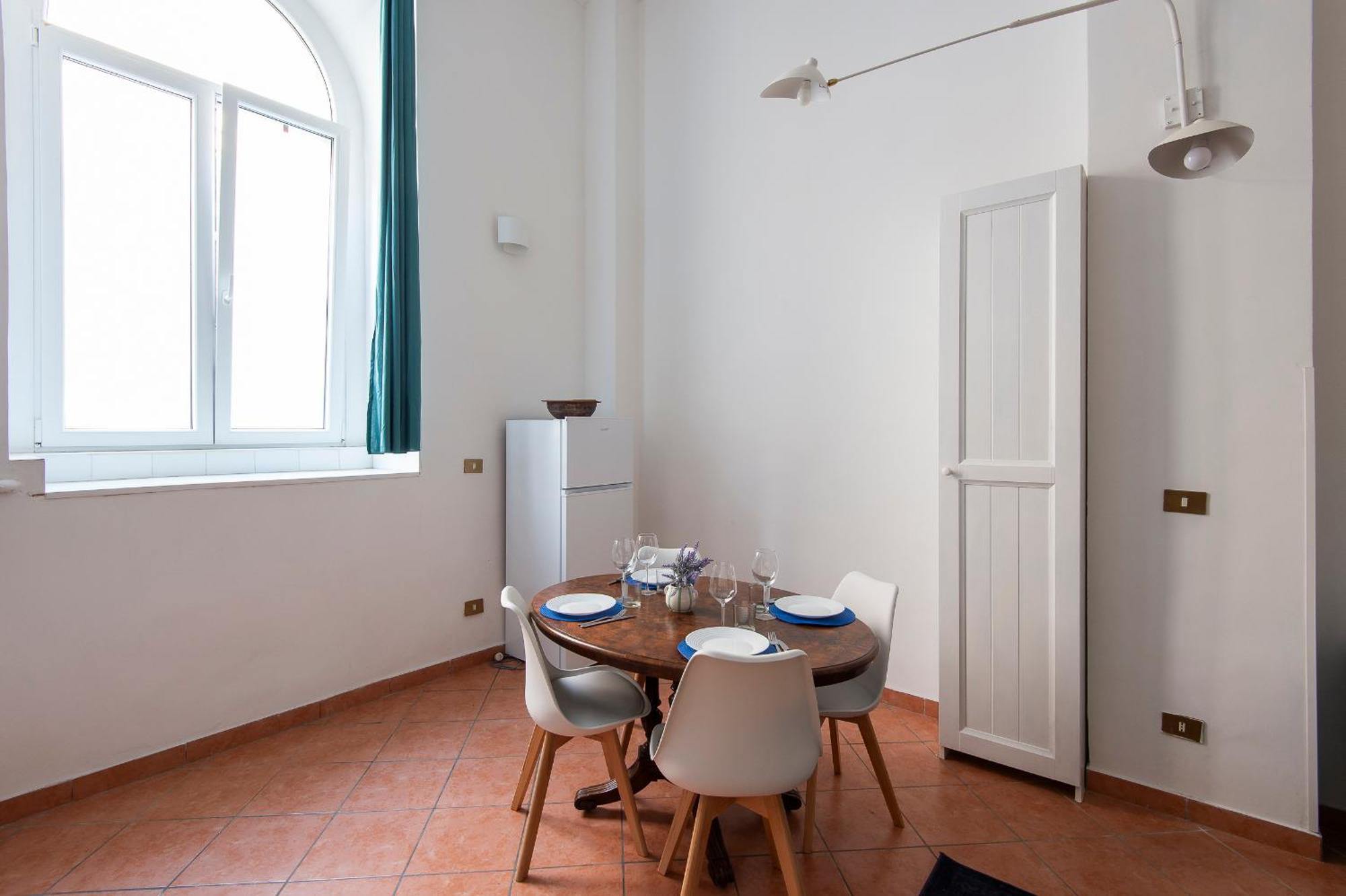 Appartamento Vittorio Elegant Two Bedroom Roma