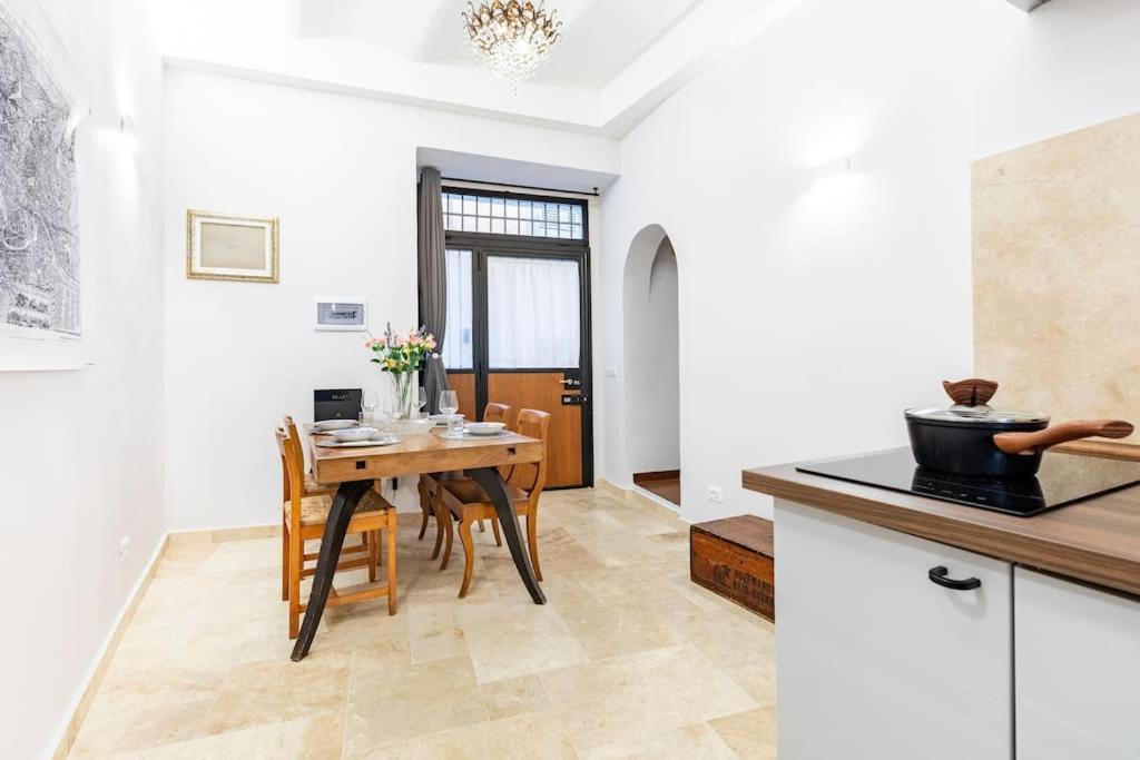 Apartment Bottega Augustea Duplex In Monti