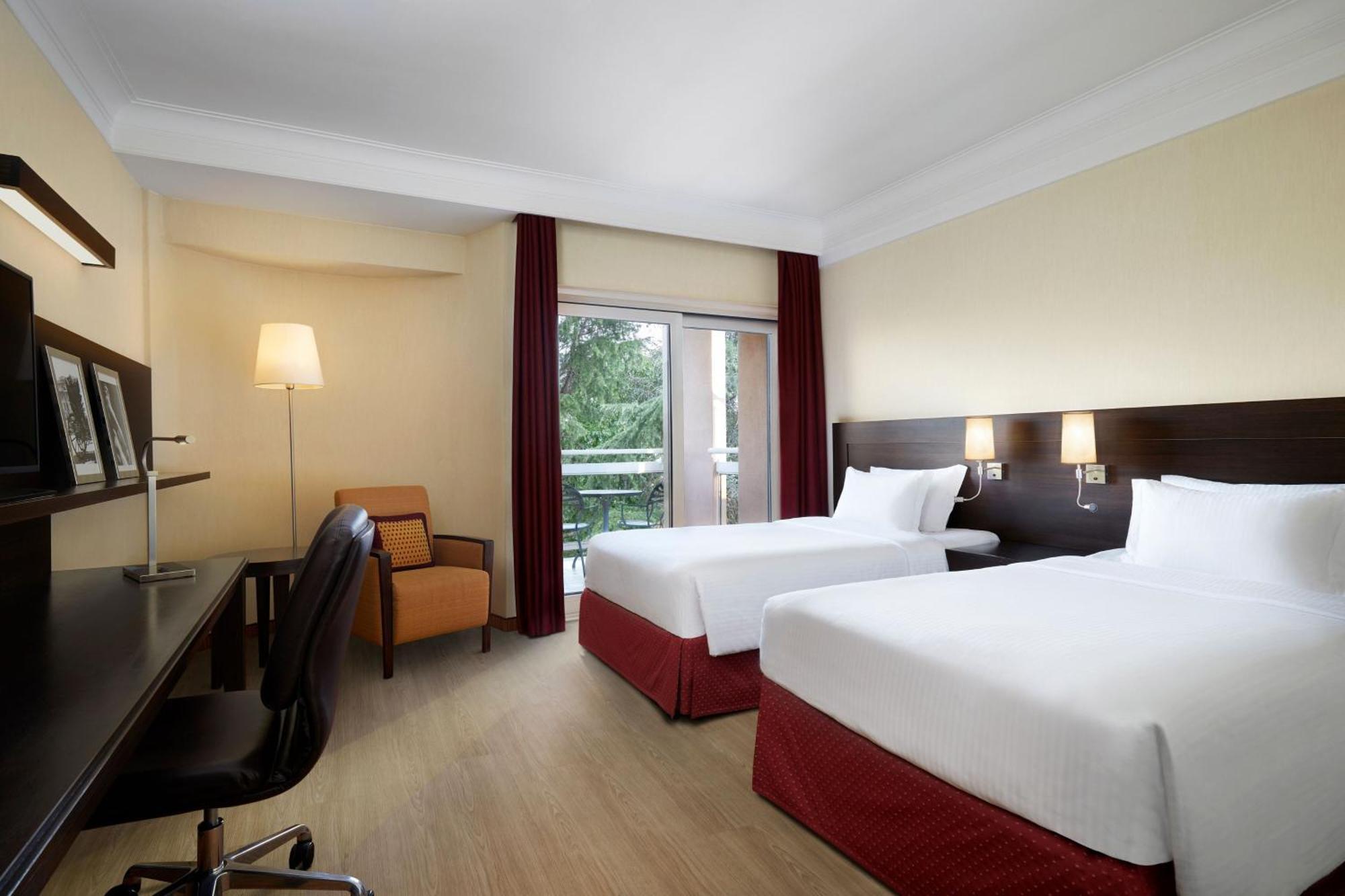 Courtyard By Marriott Park 4*