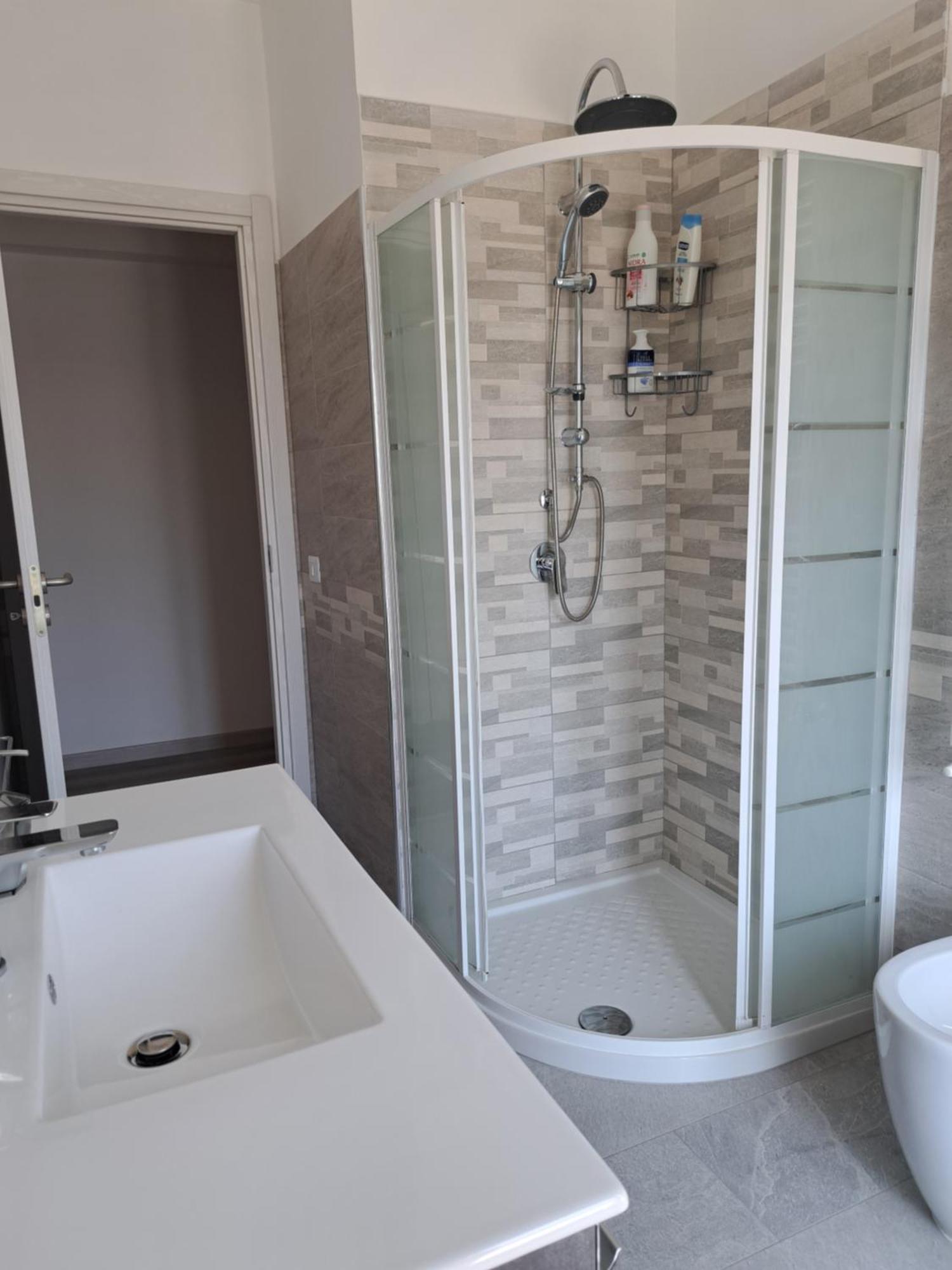 Le Tue Vacanze A -2 Bathrooms Near Trastevere * Roma