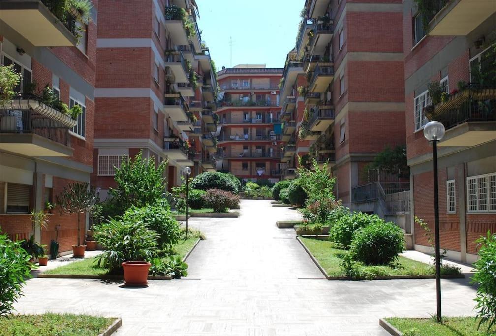 Leilighet A Casa Di Pe' Roma