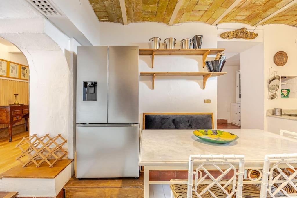 Riad Riari * Roma