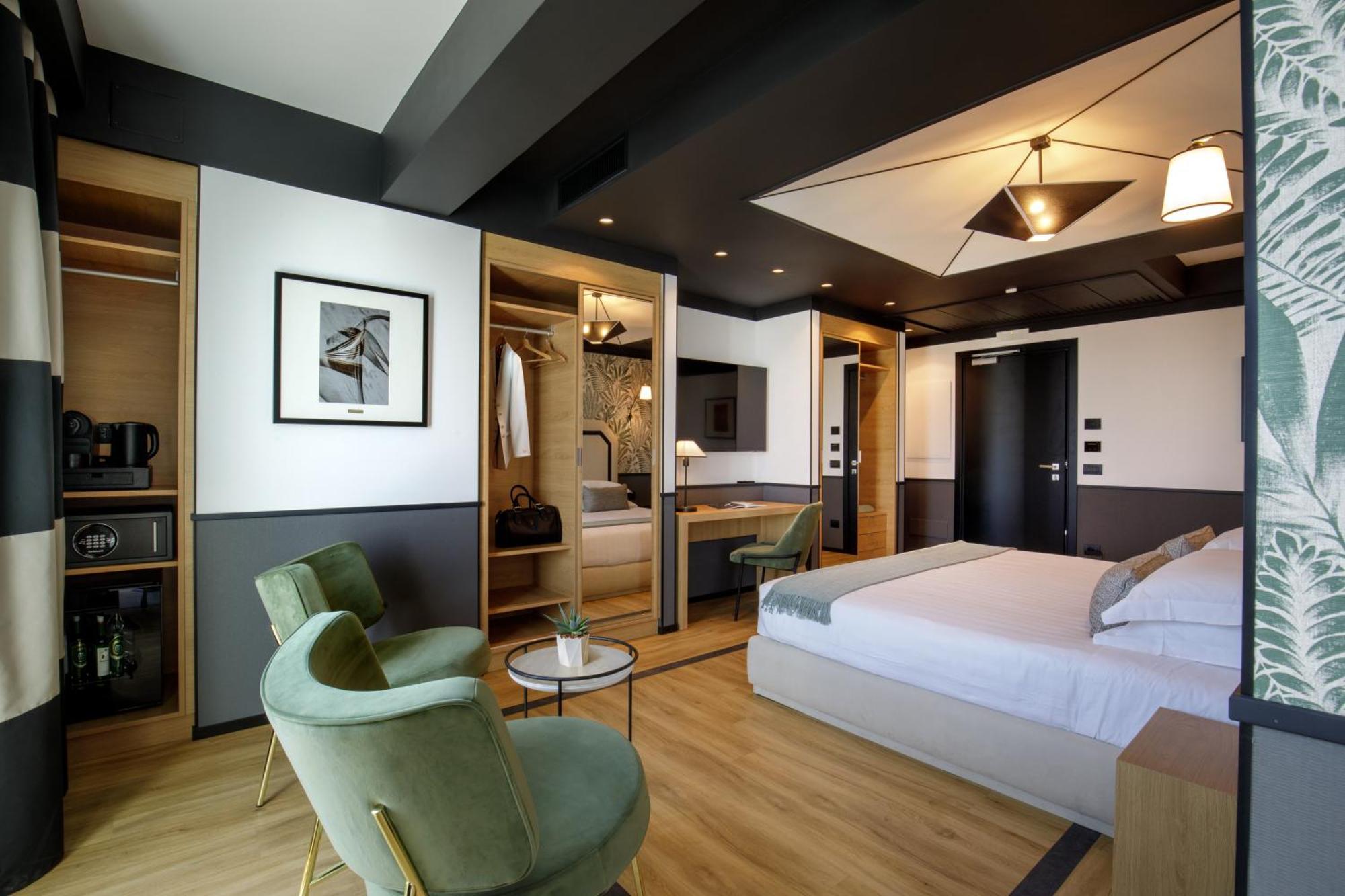 Domidea Hotel