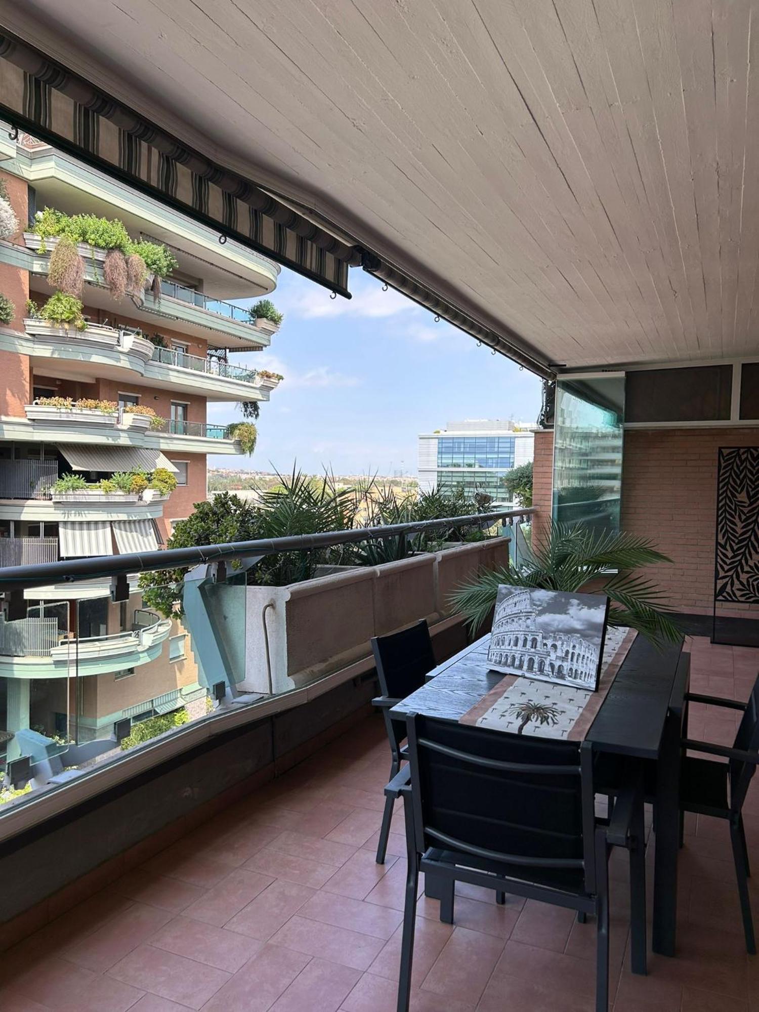 Eur Con Piscina Esterna Apartamento