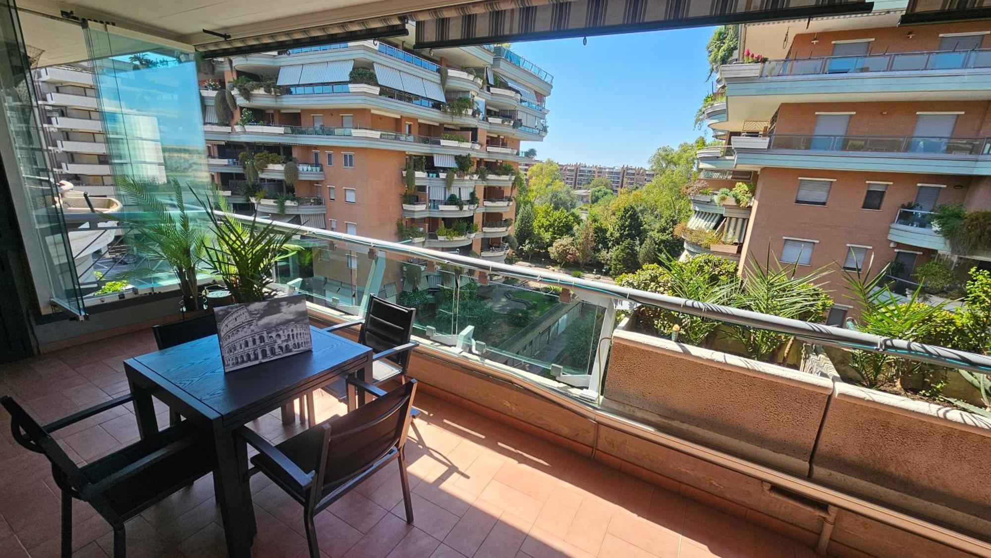 Eur Con Piscina Esterna Apartamento