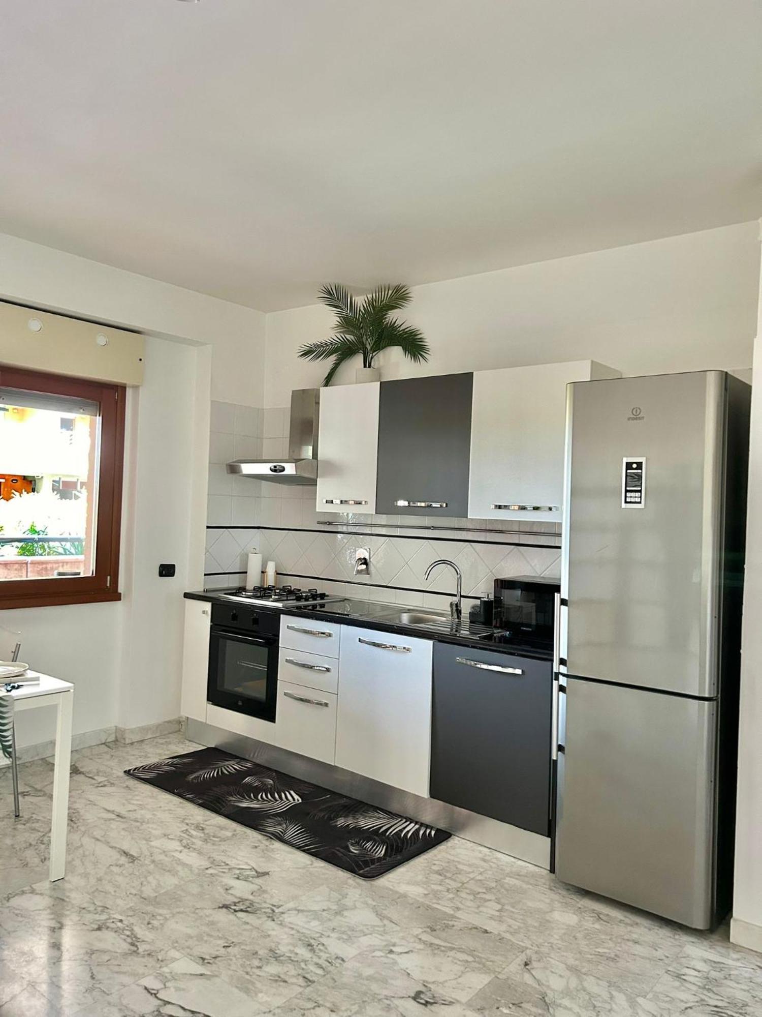 Apartamento Eur Con Piscina Esterna Roma