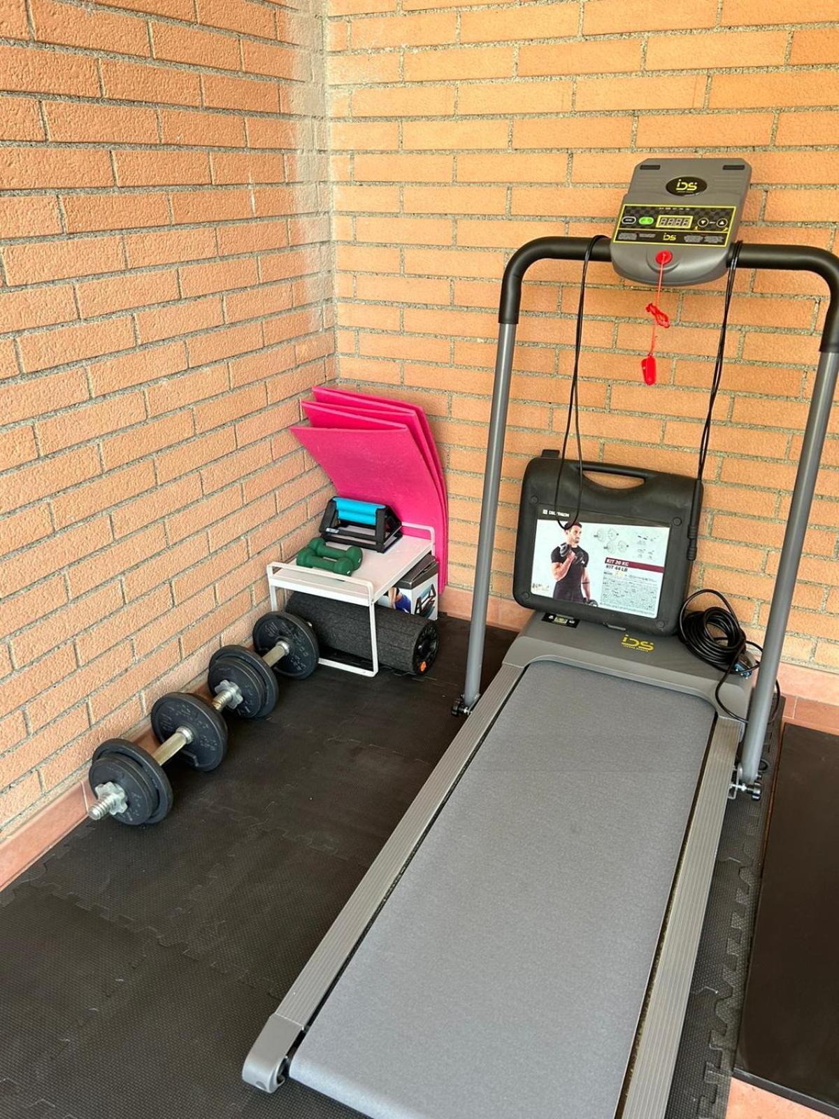 Eur Con Piscina Esterna Apartamento *