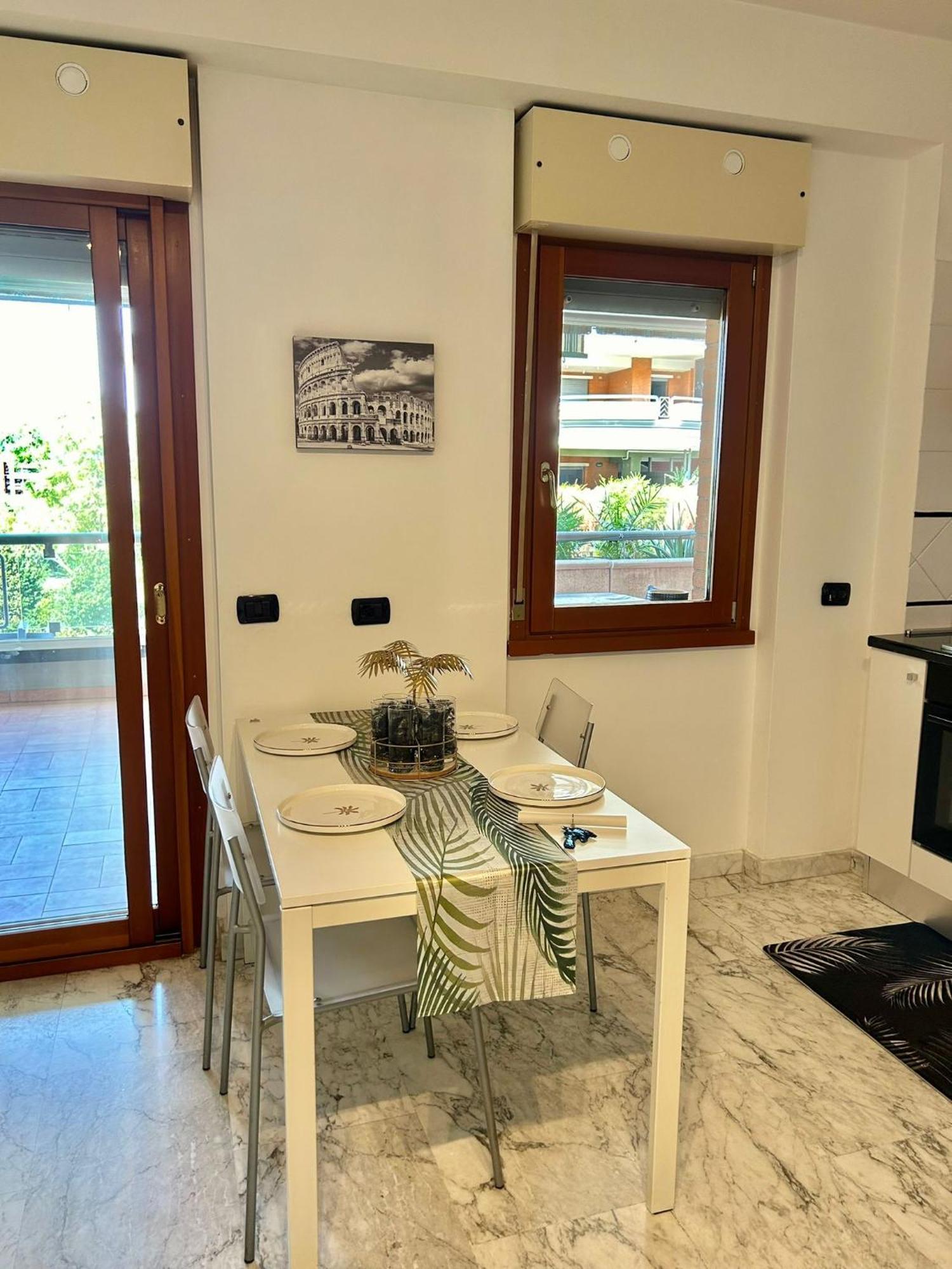 Eur Con Piscina Esterna Apartamento *