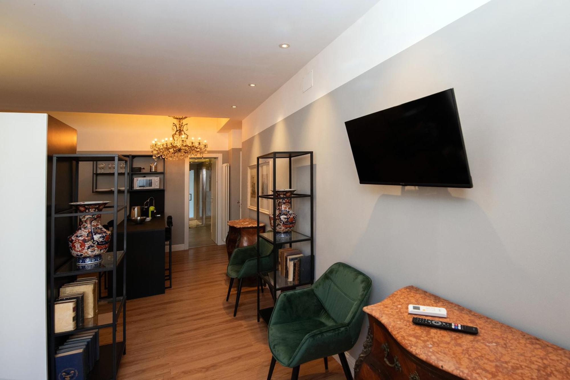Colosseum Flat Dark Casa vacanze Roma