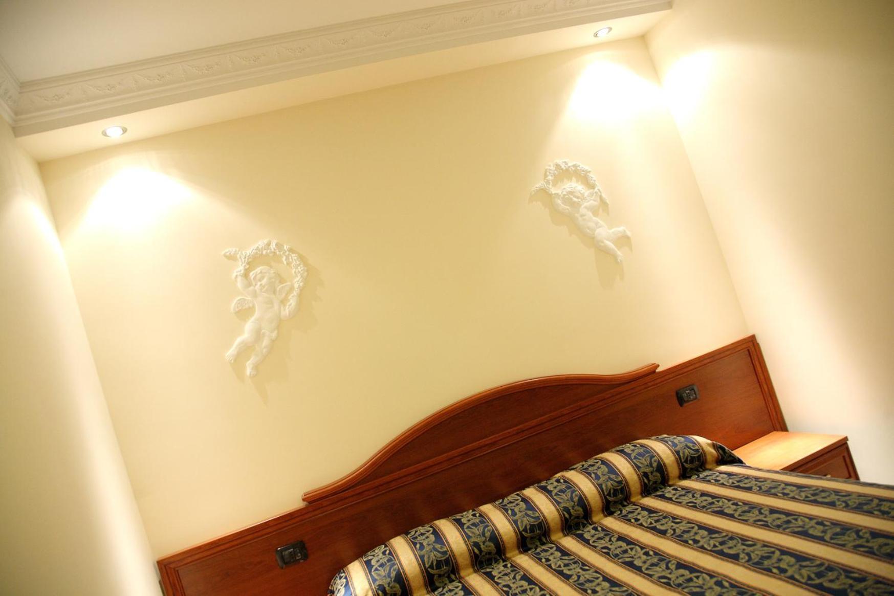 Galaxy Bed and breakfast 3*