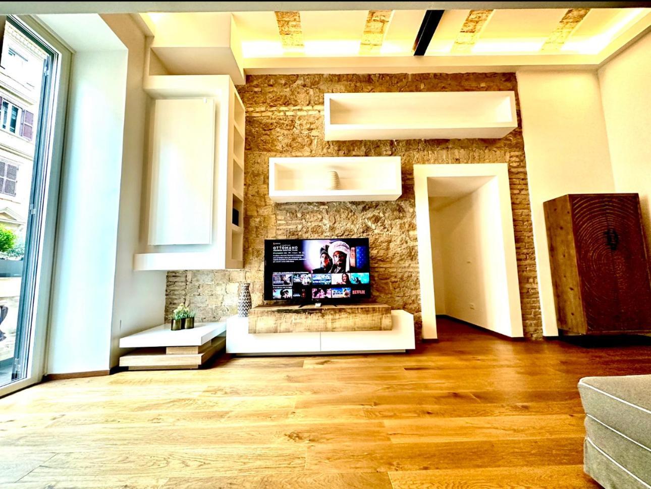 Apartamento Buonarroti Art Home. Luxury And History At *