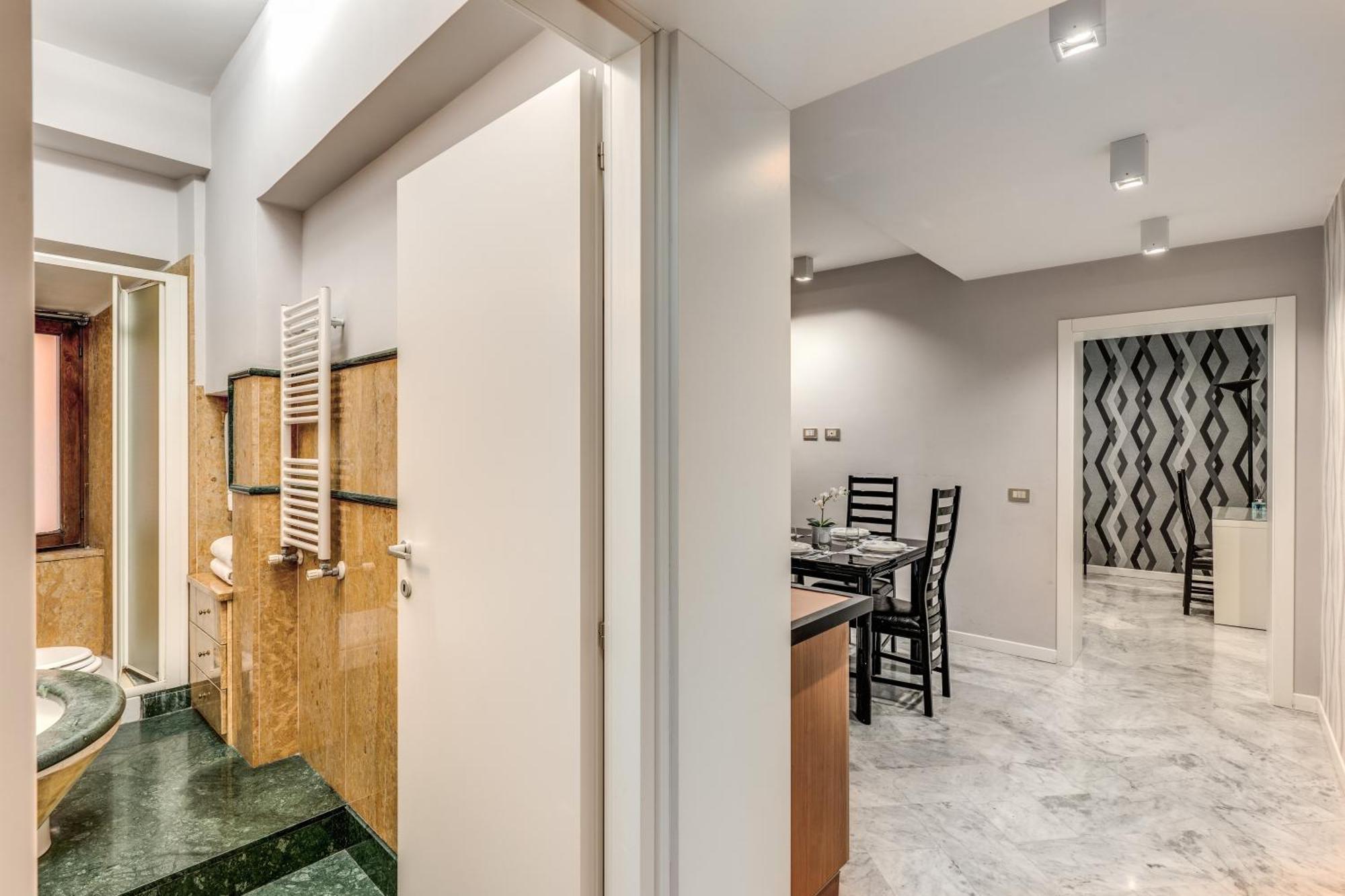 R22 Apartment Rom