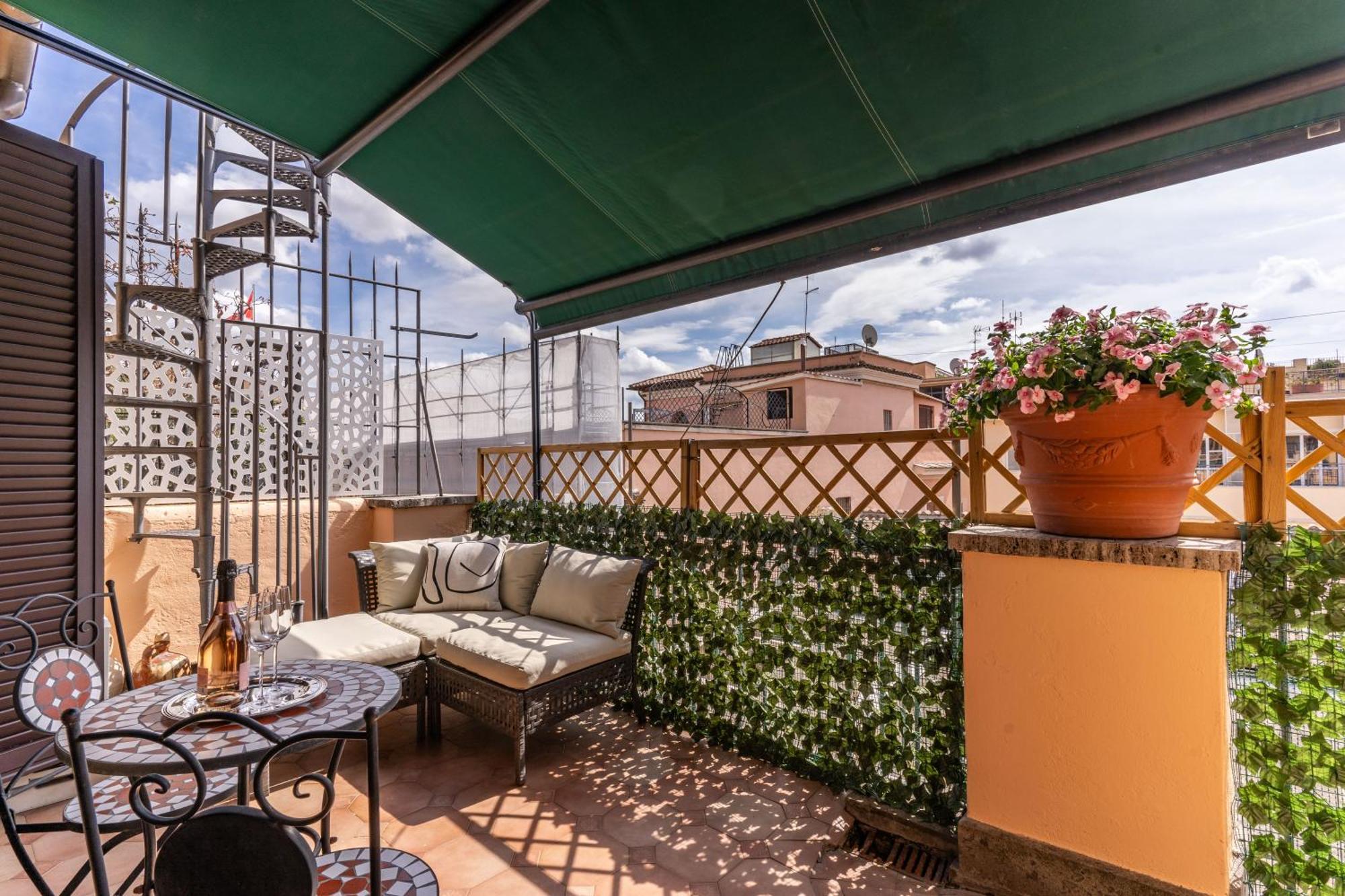 Twilight Terrace - Piazza Di Spagna Apartment *