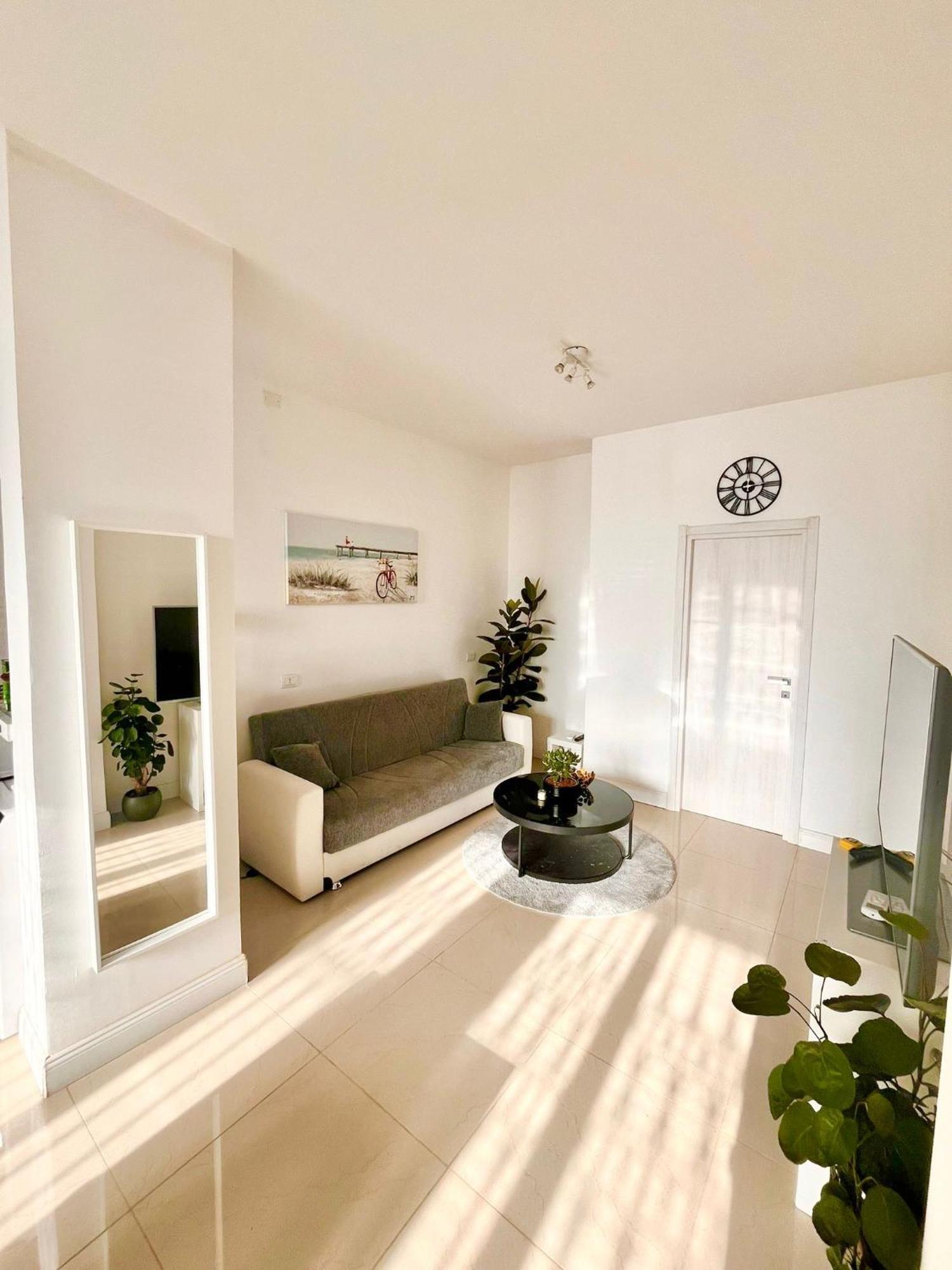Double With Private Bathroom In Shared