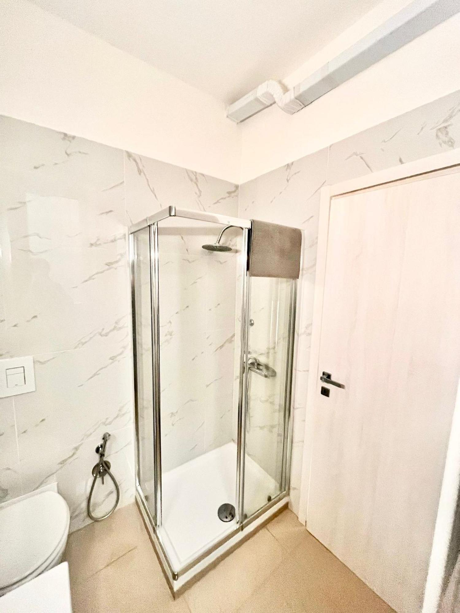Double With Private Bathroom In Shared *