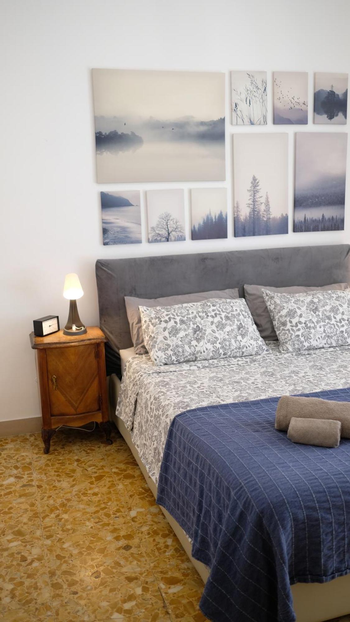 Apartamento New, True-stevere Amazing Double Bed For 5 Pax