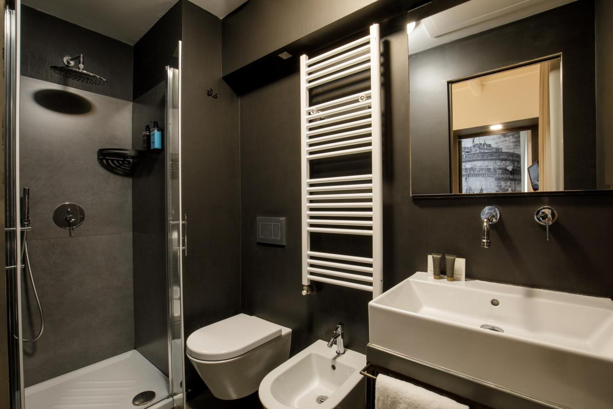 Coronari Palace Hotell