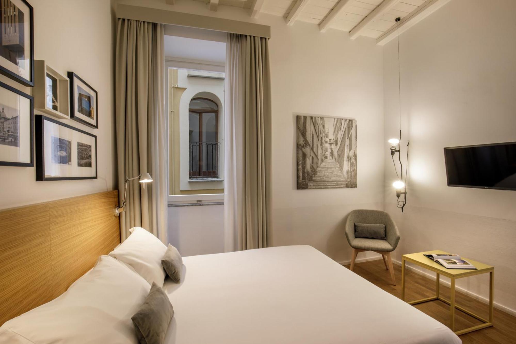 Coronari Palace Hotell